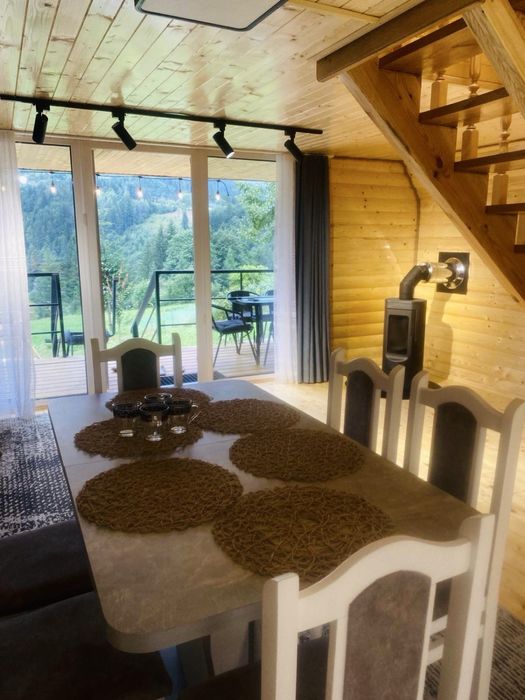 Оренда котеджу з ЧАНОМ та басейном в Карпатах на 4-6чол. с.Микуличин