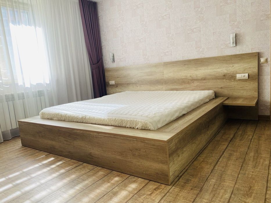 Продам 2-х кімнатну квартиру р-н Митниця вул С Жужоми