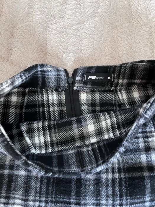 Спідниці міні різні сезони