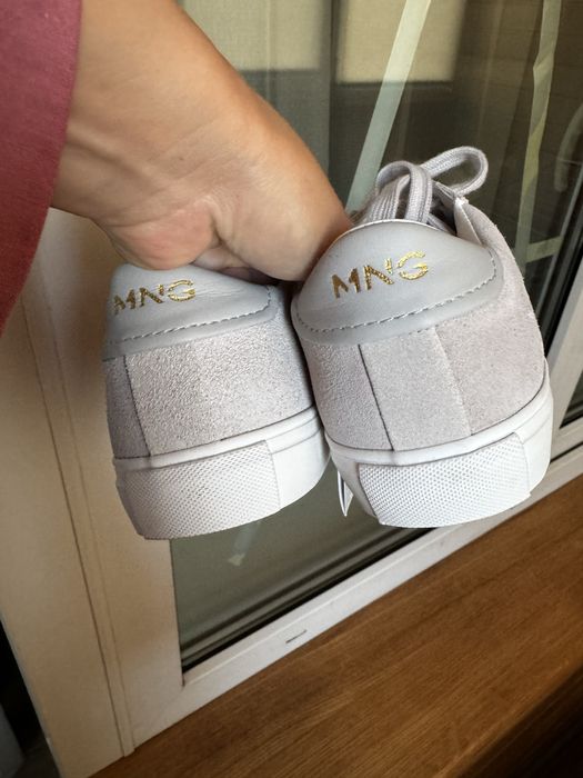 Пудрові кеди Mango