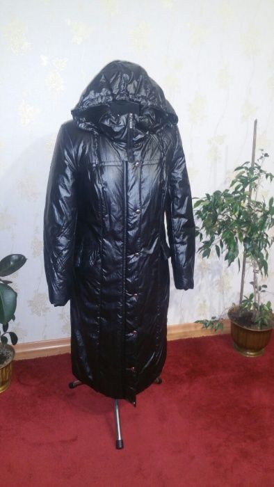 Продам пальто нове