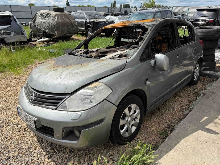 Разборка Nissan Tiida(европа) 1,6 АКПП(двигатель,АКПП,дверь,колесо)