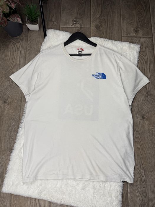 Футболка The North Face