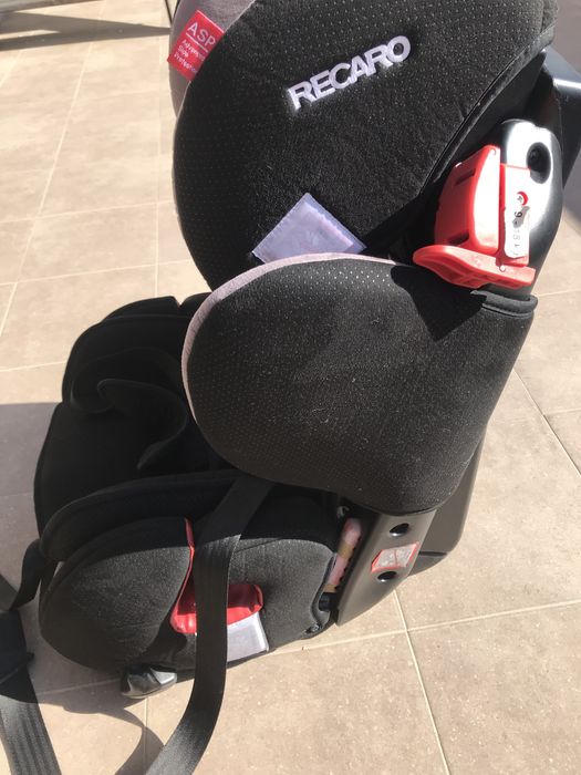Cadeirinha de bebe para automovel  RECARO