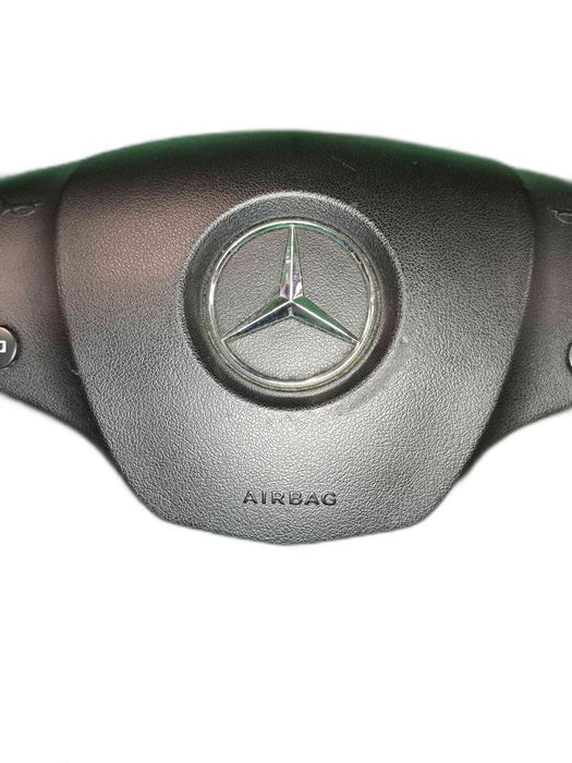 Volante de Direção MERCEDES-BENZ E-CLASS Coupé A2074601203 (OEM) | A2078604002 (OEM) | A2048210151 (OEM) | A2048210051 (OEM)