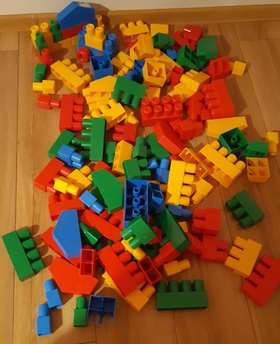 Duża paczka klocków dla maluszka