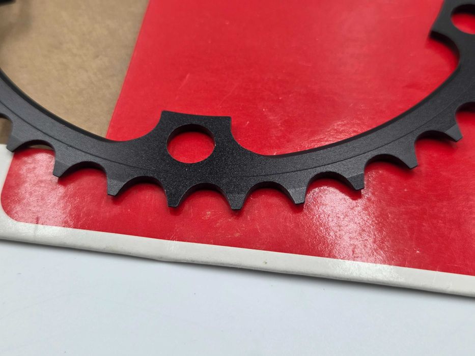 Nowa zębatka SRAM RED V2 39T / BCD 130