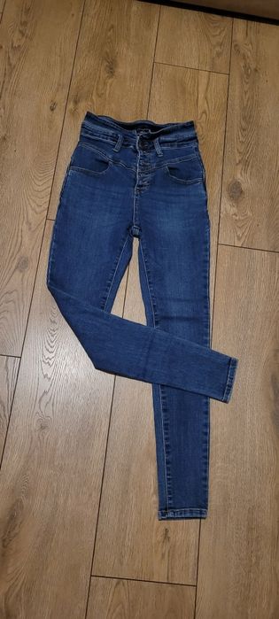 Spodnie XS/S z wysokim stanem