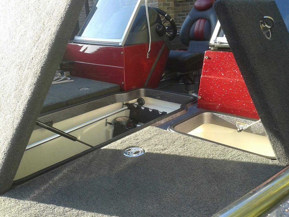 лодка катер Ranger 621 VS