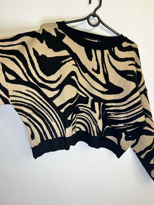 brązowo-czarny sweter w zwierzęcy print Stradivarius L