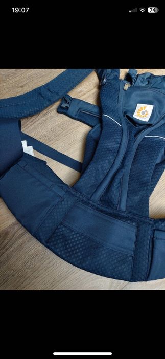 Ergobaby omni breeze