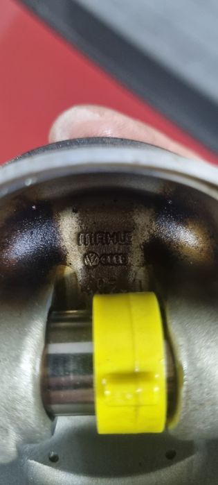 Поршень 1.4 tsi cdga