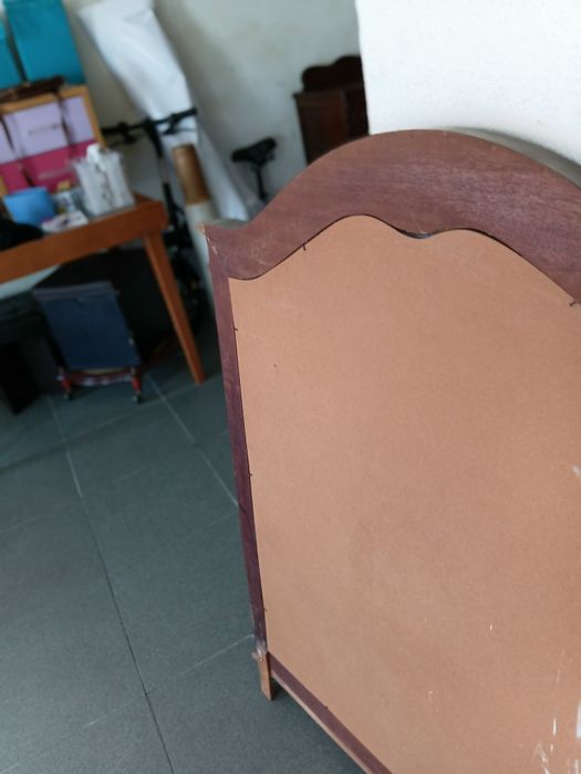 Espelho de movel , moldura em madeira bom estado alt 1,15mtr  largura 88 cm