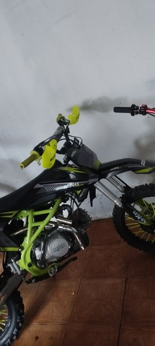 Pit bike 140cc  mxr