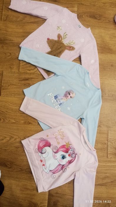 Пакет речей для дівчинки