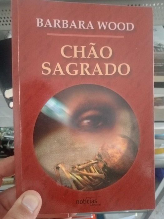 Chão Sagrado — Barbara Wood | Romance histórico