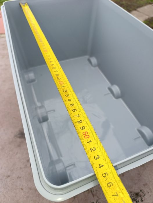 Продам, пластиковый контейнер на колесах