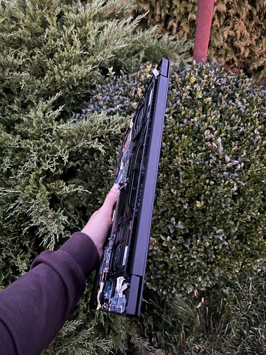 Lenovo ThinkPad X1 Extreme Gen 4 i7-11850H GeForce RTX 3050Ti QHD+