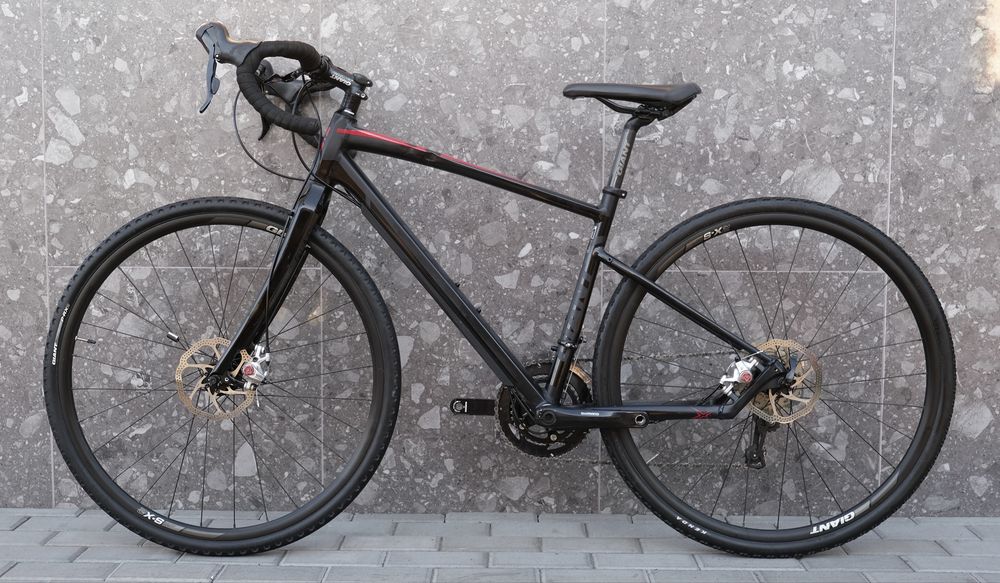 Гравійний велосипед Giant Revolt Shimano