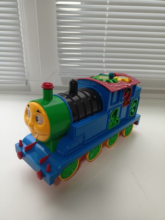 Потяг-сортер музичний іграшковий, стан ідеальний