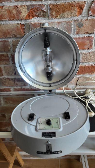 Stara oryginalna lampa medyczna kwarcowa Hanau Eva