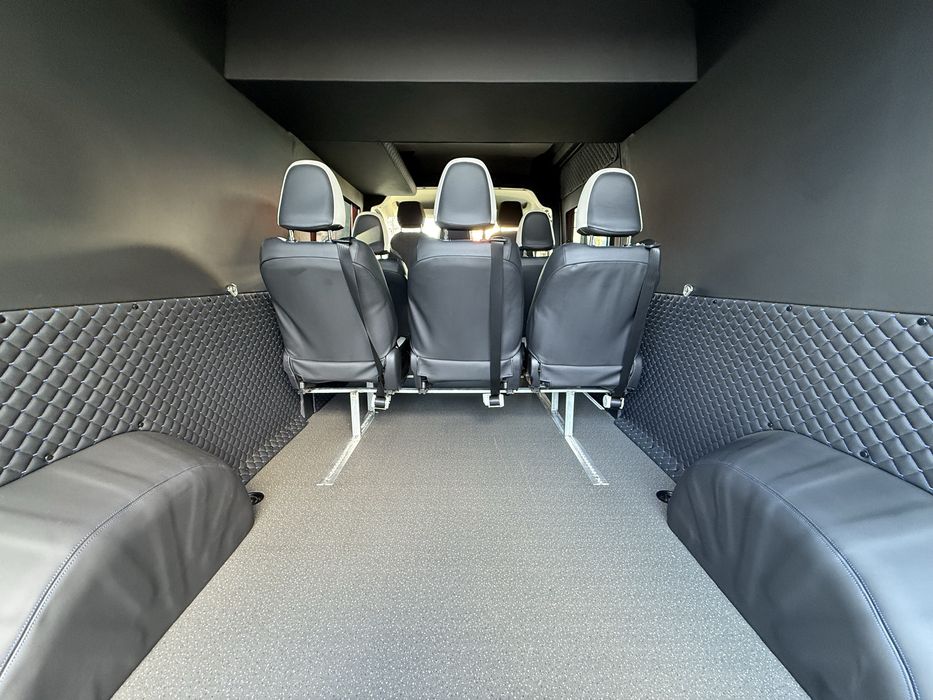 Peugeot Boxer 2023 пасажир 8+1