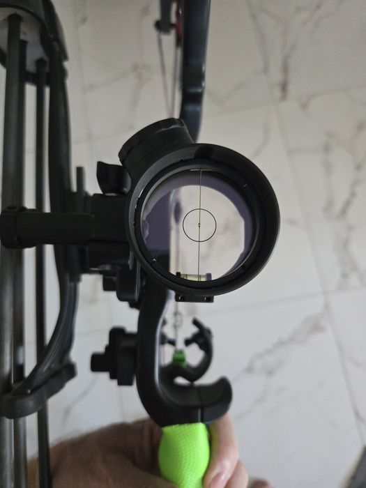 Łuk bloczkowy 30-70 lbs futerał i strzały