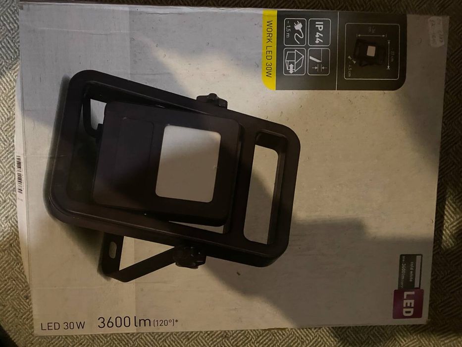 Продам Led прожектор