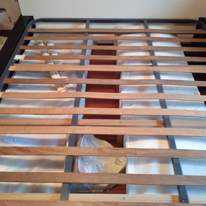 Cama de casal com colchão