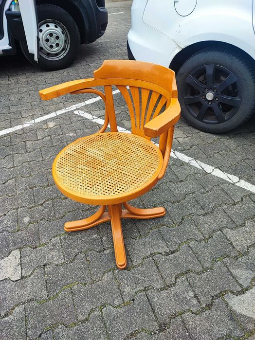 Krzesło obrotowe - Thonet.