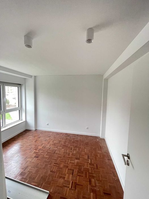 Arrendamento Apartamento T2 Renovado Buarcos Vista Mar