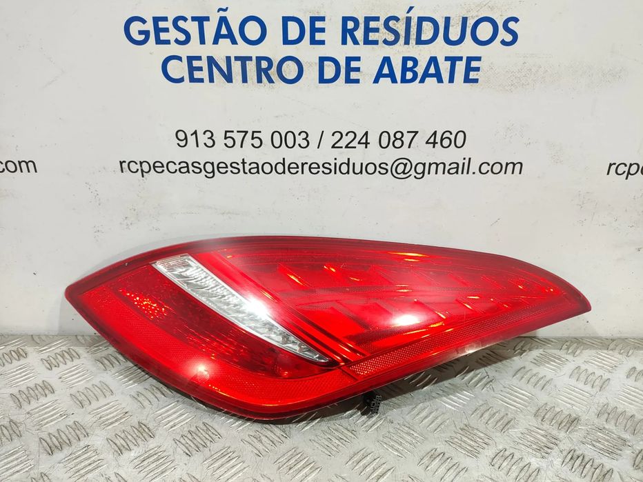 Farolins Farolim Traseiro Trás Esquerdo Direito Originais LED Peugeot