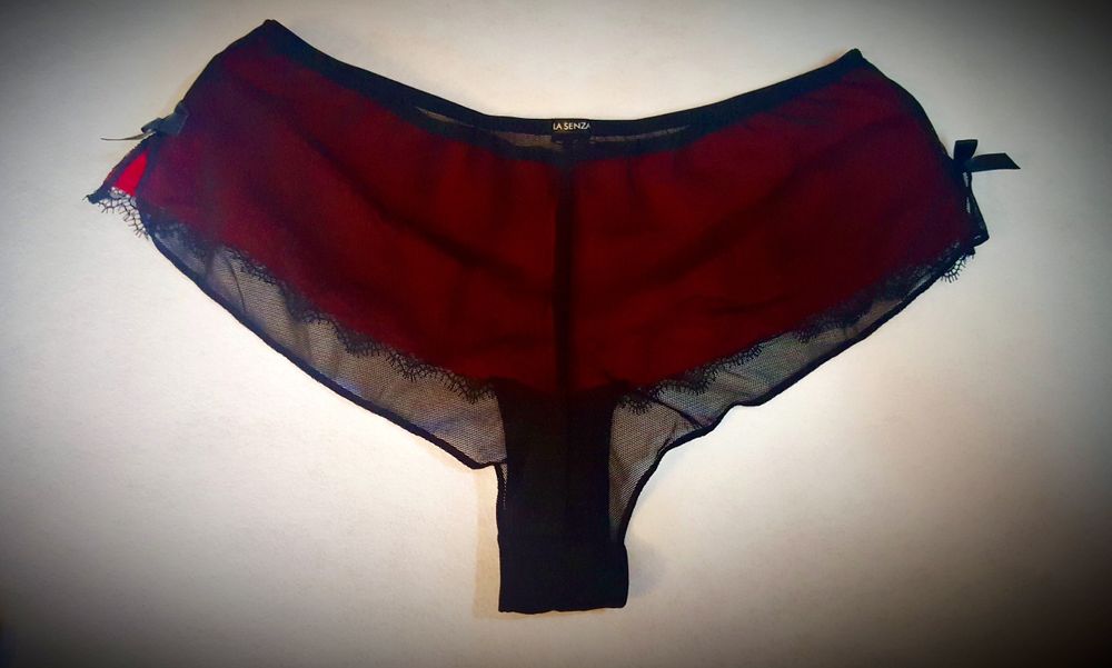 Conjunto Seda LA SENZA Lingerie - 3 peças