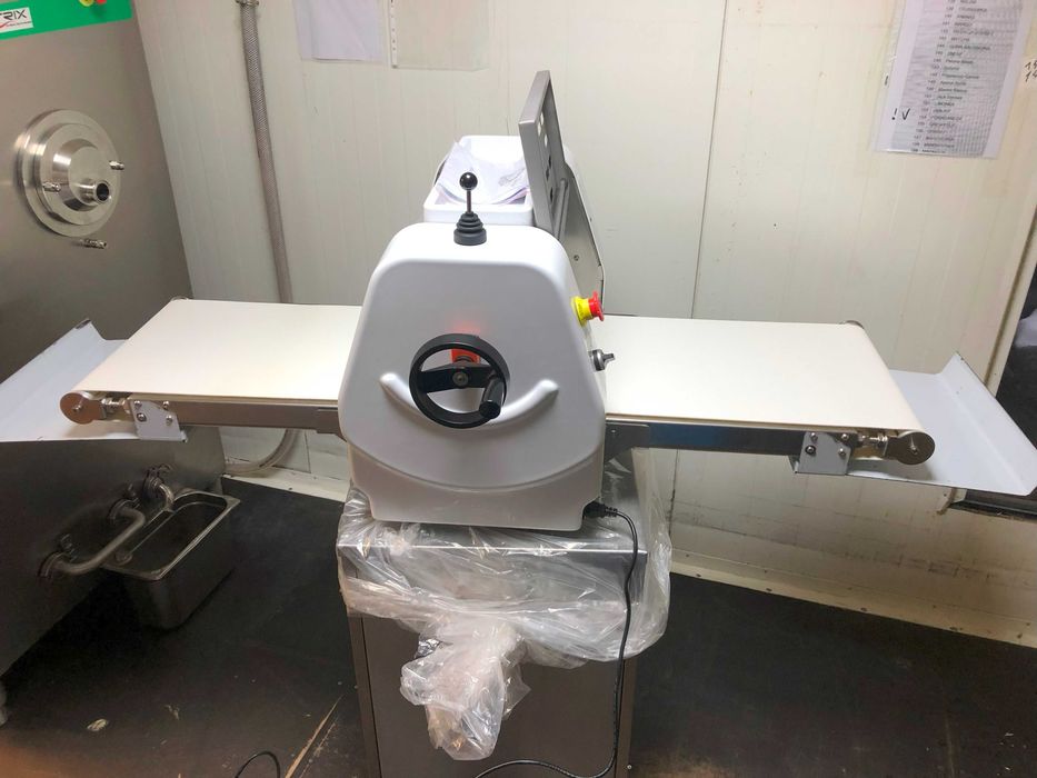 wałkowarka /wałkownica do ciasta CXL380T/nablatowa