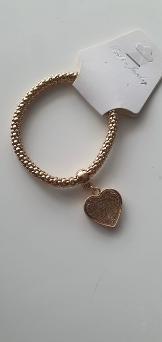 Bransoletka a la Pandora z sercem za grosze