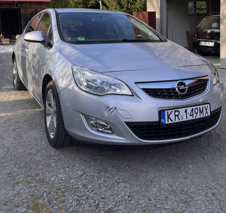 Opel Astra J 2010 1.4 benzyna, 79000KM Przebiegu