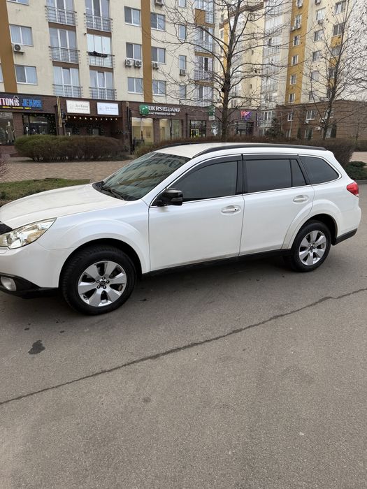 Subaru Outback 2011 2.5