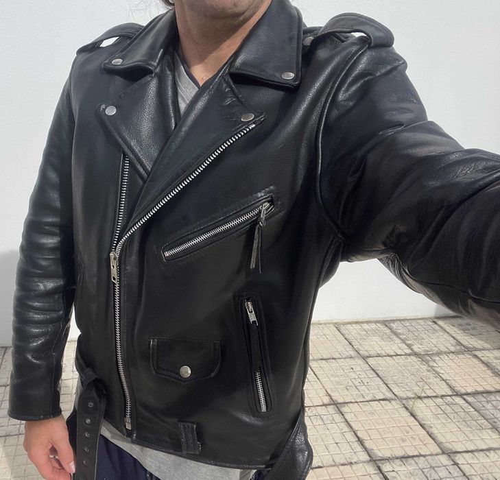 Blusão Rock'n'Roll 100% cabedal preto como novo.