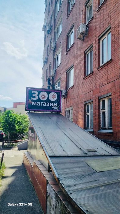 Продам помещение 177 кв.м. на ул.Анні Ахматовой 13,Позняки