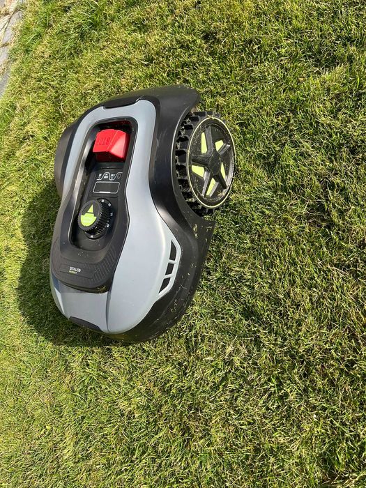 Robot koszący kosiarka automatyczna 600 m2 STALCO RMP650 wi-fi bluetooth
