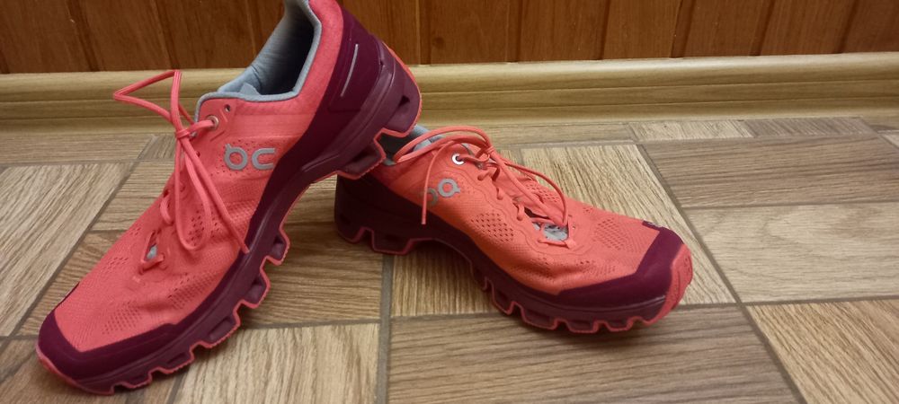 Взуття  On Cloud