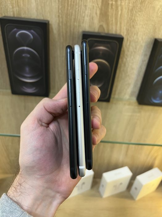 iPhone SE 2022 | Original | Used | Всі кольори