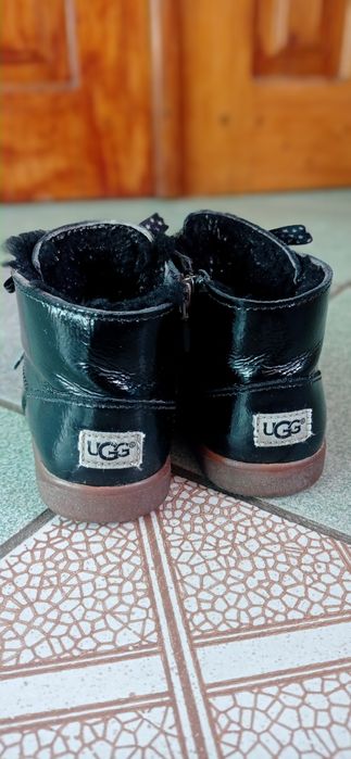 Черевики для дівчинки