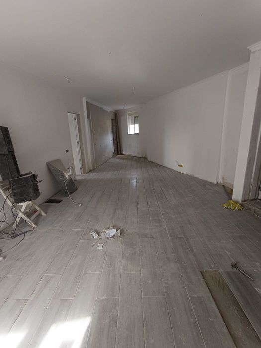 Serviços pedreiro, Pladur, cerâmica e pintura