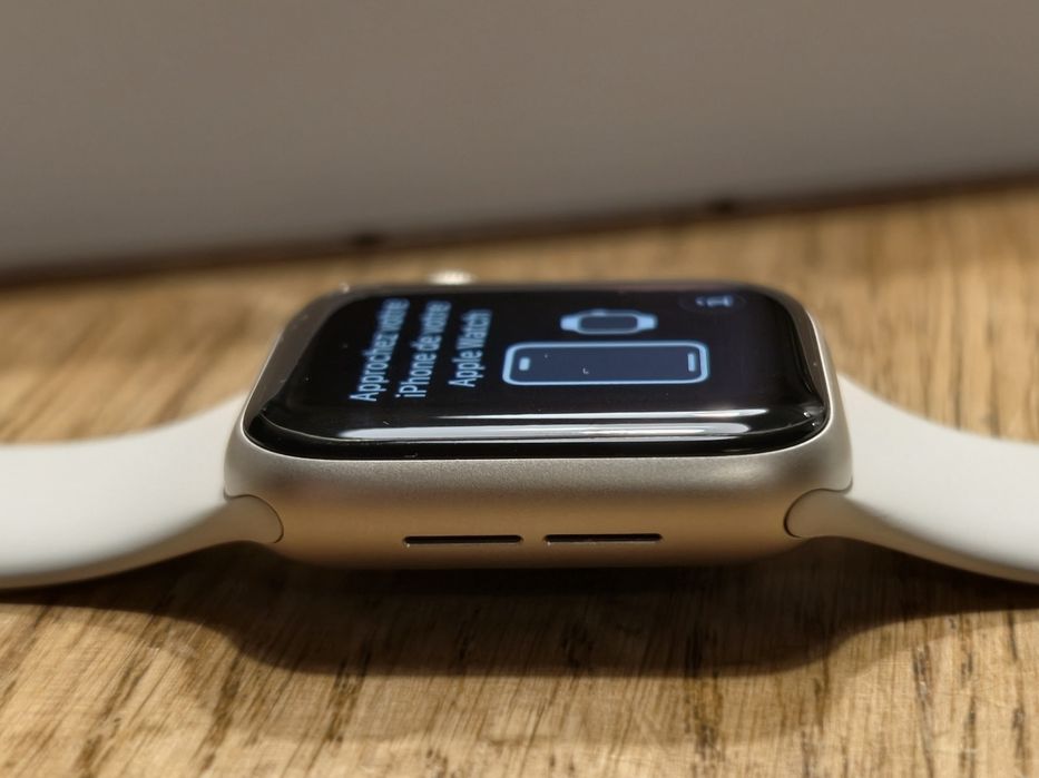 Apple Watch SE 3 GPS 40 mm Starlight Aluminium S/M