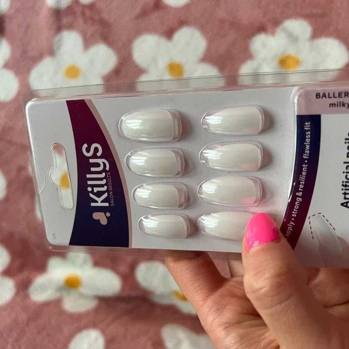 killys milky sztuczne paznokcie zestaw 24 szt tipsy mleczne perłowe