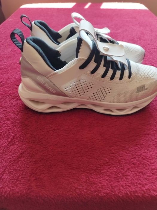 Sapatilhas Steve Madden Surge 1 (Tam. 38)