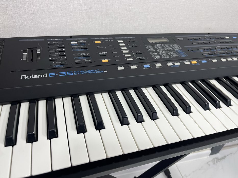 Клавиатура Roland E-35 / Синтезатор / пиано