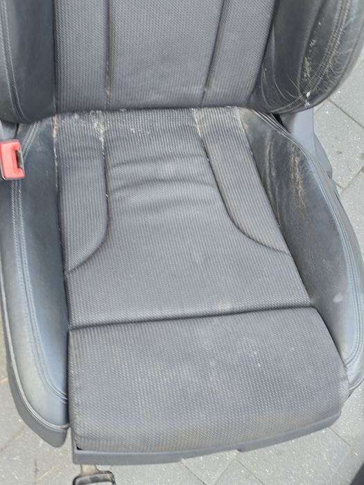 Fotele kanapy boczki Audi Q5 8R S line pół skóra Europa