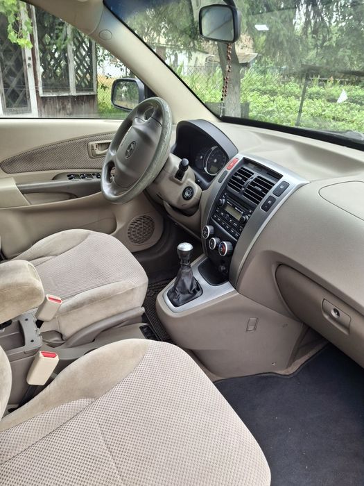 Hyundai tucson 1